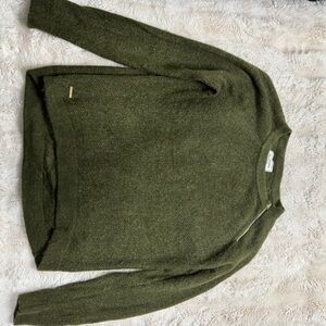 Abercrombie & Fitch Knit Sweater